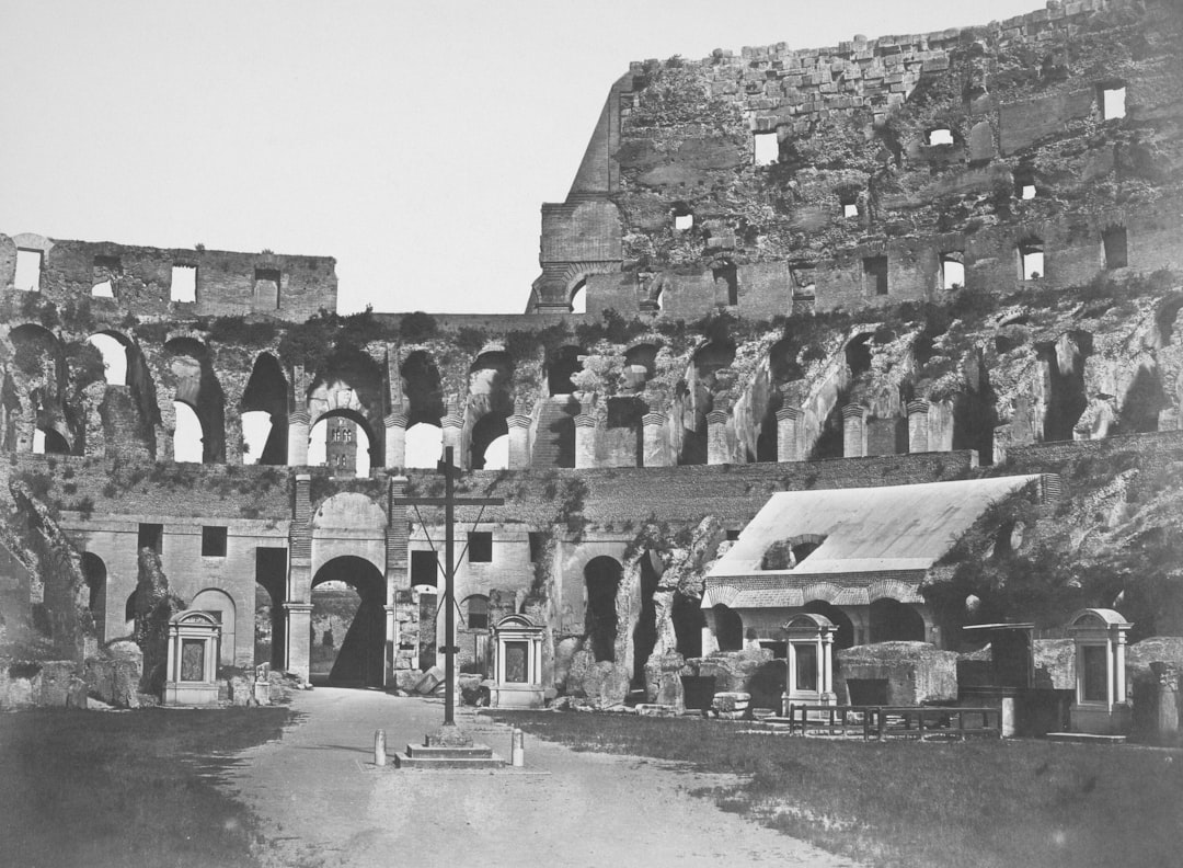 Publicystyka o historii: rola mediów w promowaniu dziedzictwa.