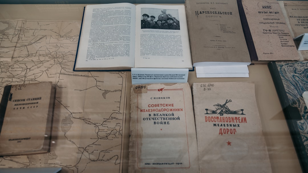 Zaginione księgi historii: w poszukiwaniu dawnych skarbów.